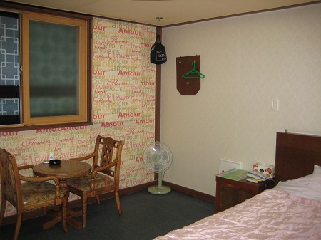 Комната в yeogwan - недорогой гостинице в Корее